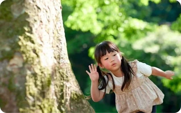Déambulation en nature, en conte et en musique avec la Compagnie Les Becs Verseurs — Bibliothèque Triangle