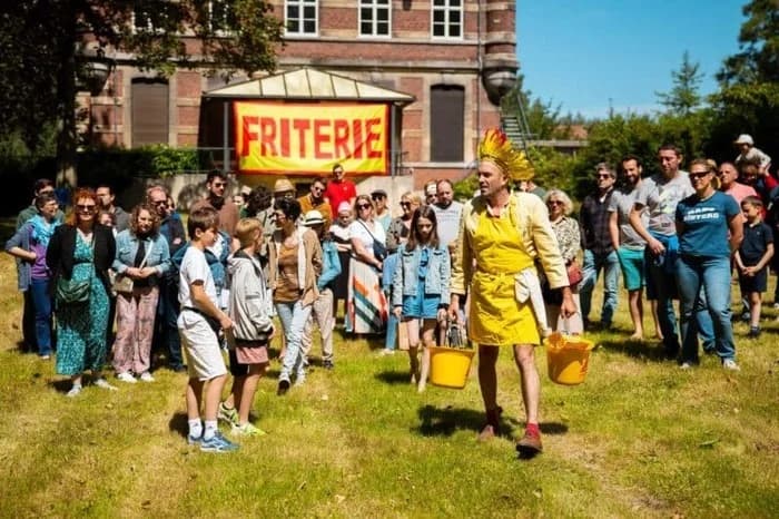 Friterie mon ami.e • Compagnie Bonjour Désordre — 360