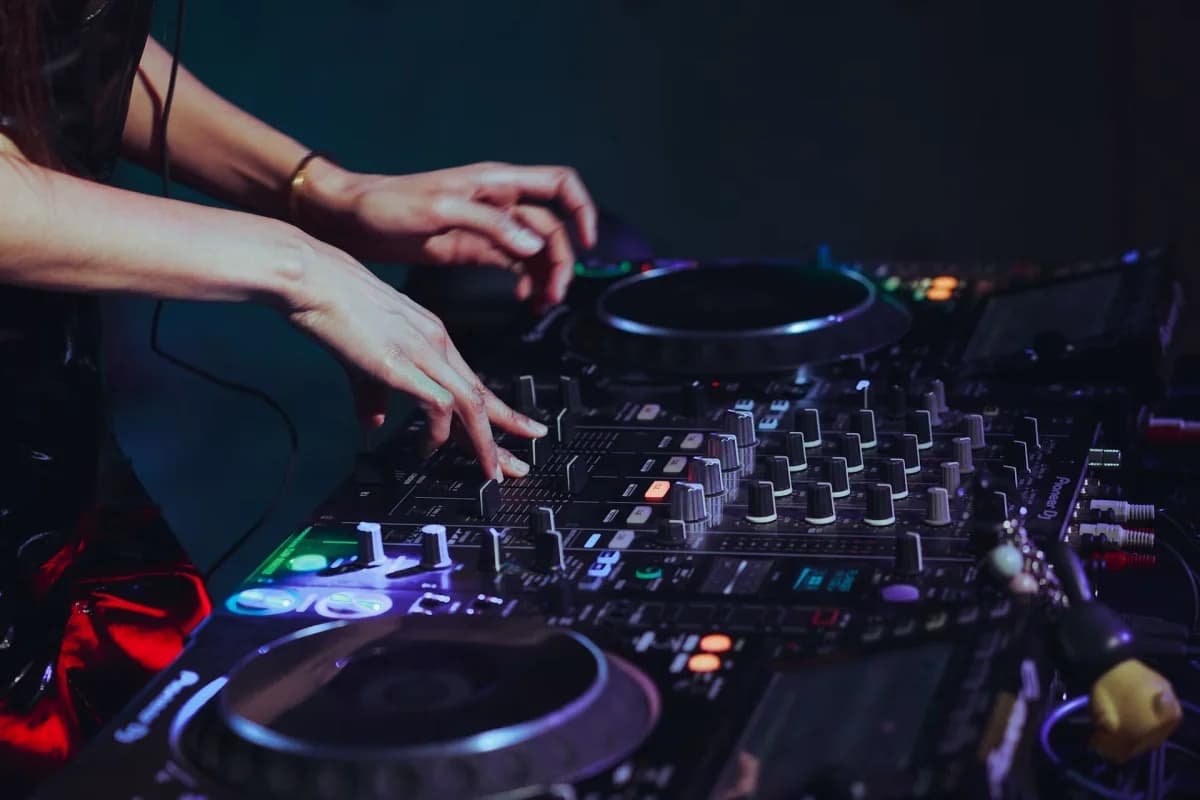 Guinguette & Dj Set — My House